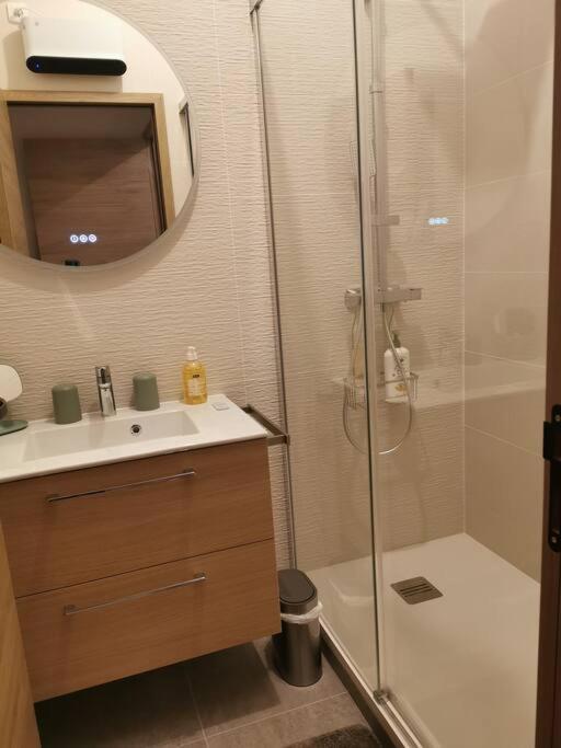 Angouleme Nord Location Chambre Independante Champniers  Экстерьер фото